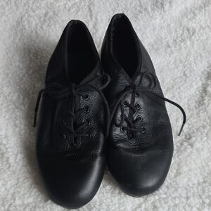 Capezio Teletone Tap Leather Lace-up Tap Shoes.